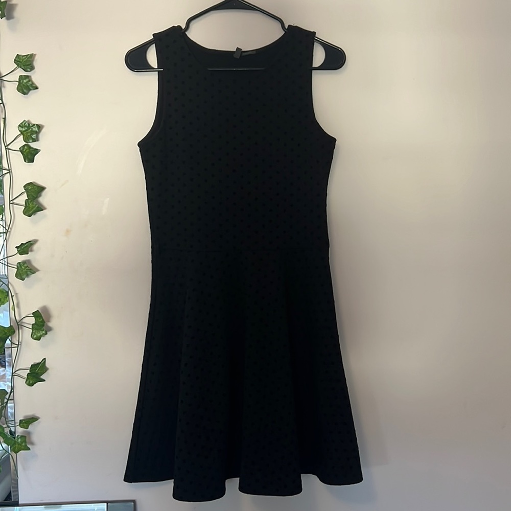 Black polkadot, sleeveless dress